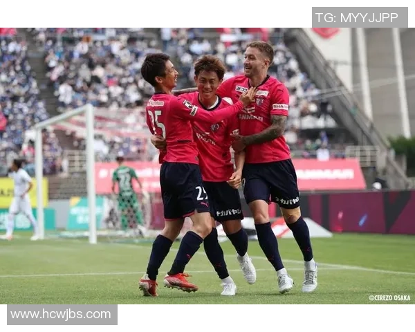 大阪樱花迎战爱媛FC争夺联赛积分巅峰对决即将上演